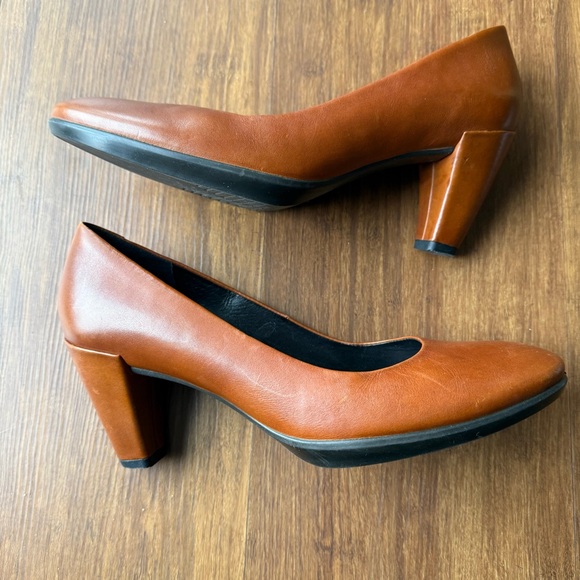 Ecco Heels Womens 38 US 7 Shape 55 Plateau Pump Amber Brown Leather Shoes Career - Picture 2 of 12